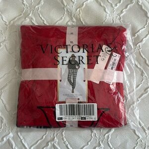 Victoria’s Secret Pajama Set